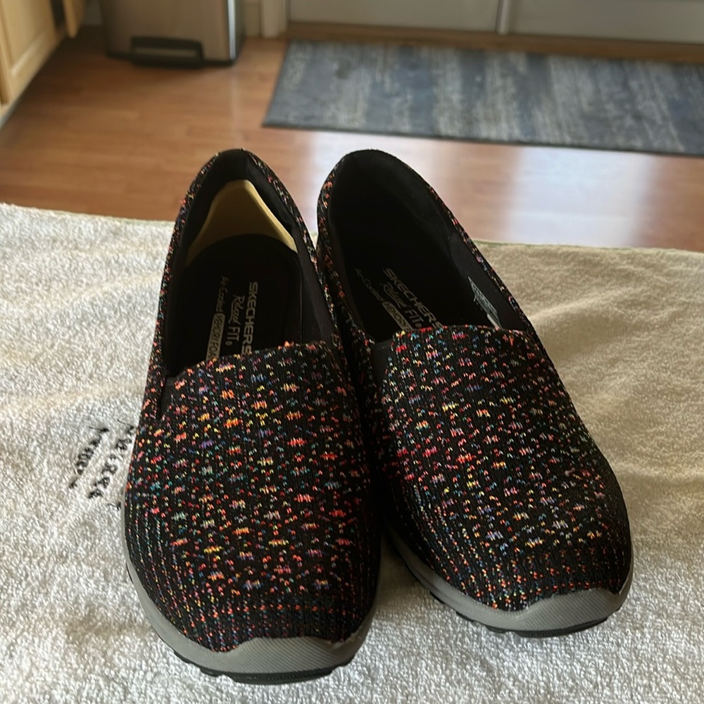 Comfortable sketchers